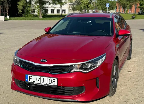 samochody osobowe Kia Optima cena 67800 przebieg: 131001, rok produkcji 2017 z Łódź